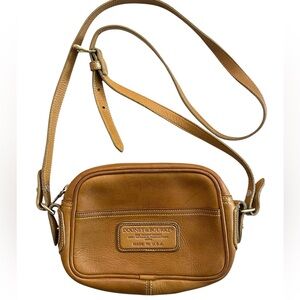 ✨DOONEY & BOURKE✨Small Tan Leather Crossbody Bag